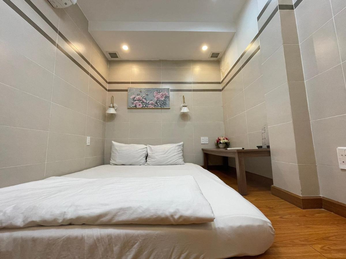 Binh An Hotel Хошимин Экстерьер фото