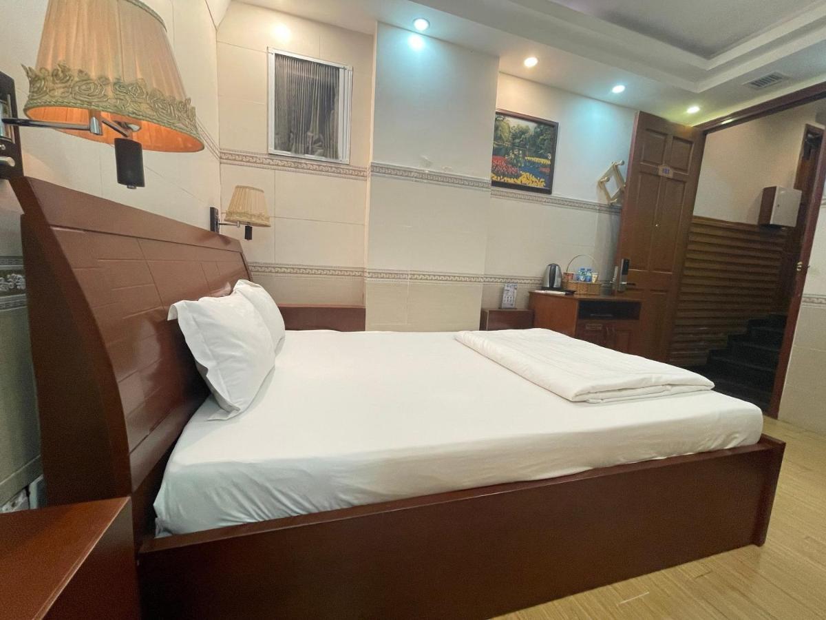 Binh An Hotel Хошимин Экстерьер фото