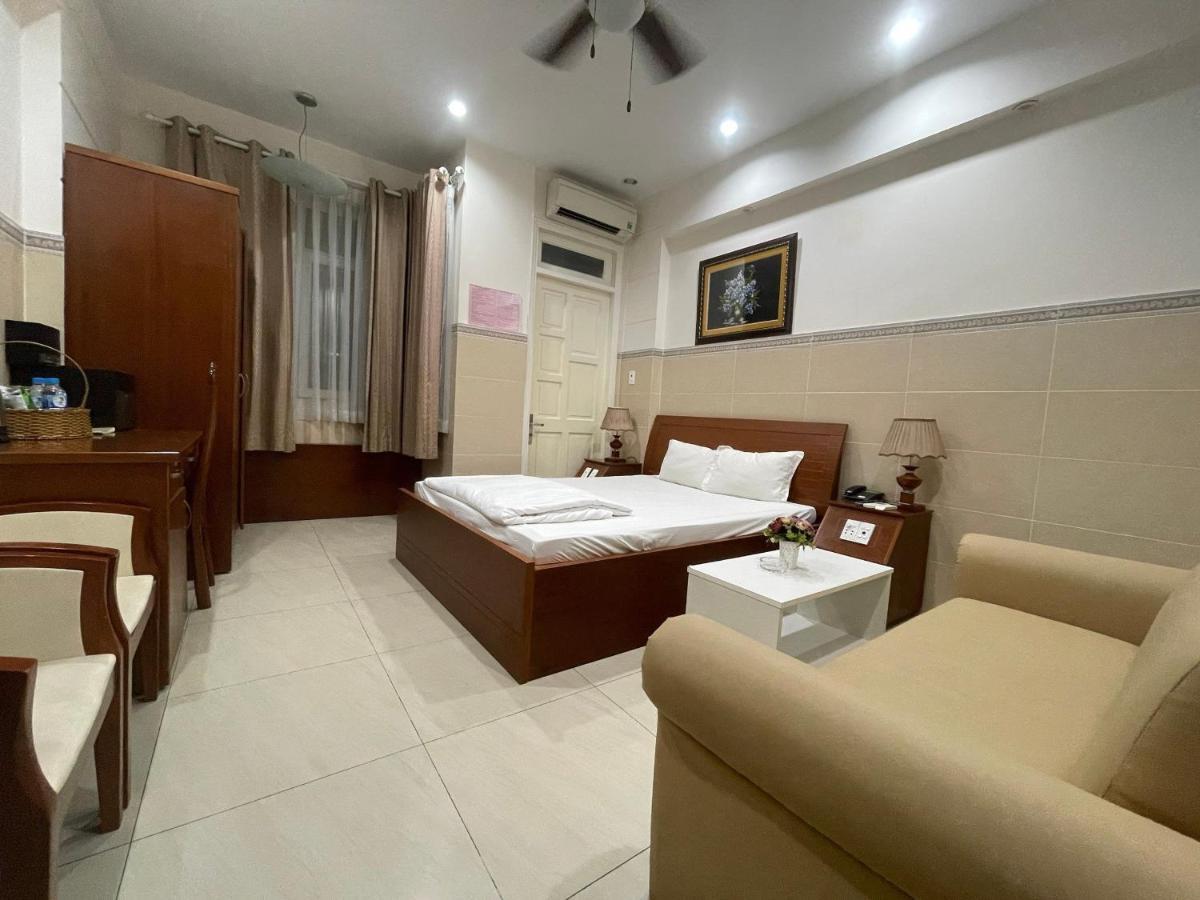 Binh An Hotel Хошимин Экстерьер фото