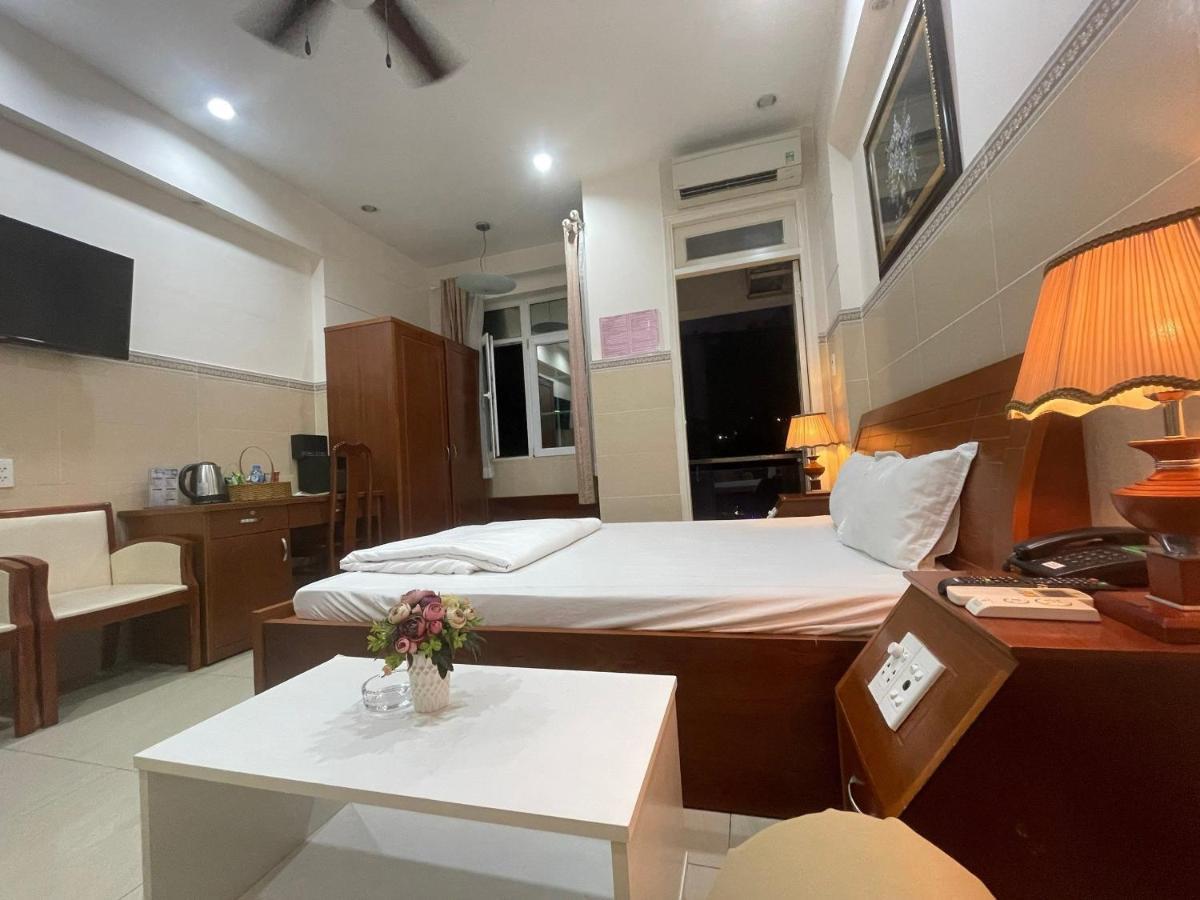 Binh An Hotel Хошимин Экстерьер фото