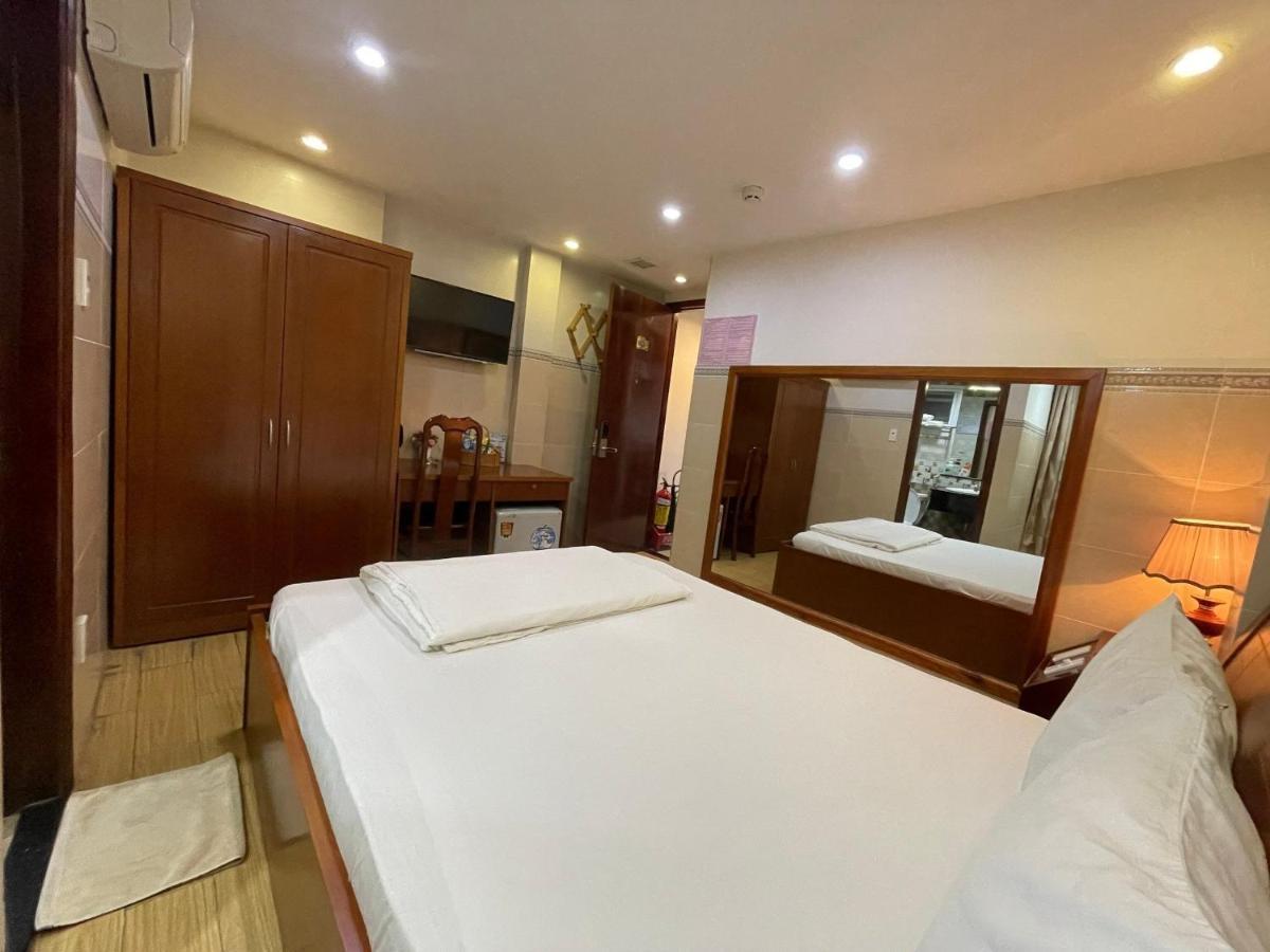Binh An Hotel Хошимин Экстерьер фото
