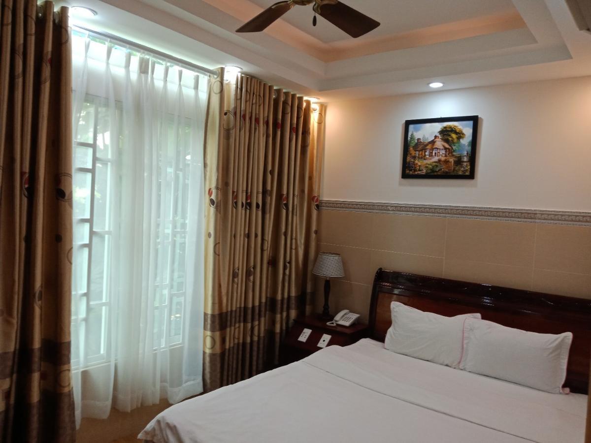 Binh An Hotel Хошимин Экстерьер фото